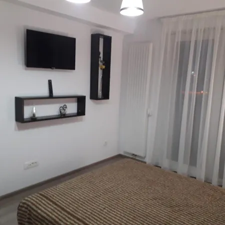 Apartamento Citadel - Coresi Mall - Free Parking - 20 Minutes From Skiing *